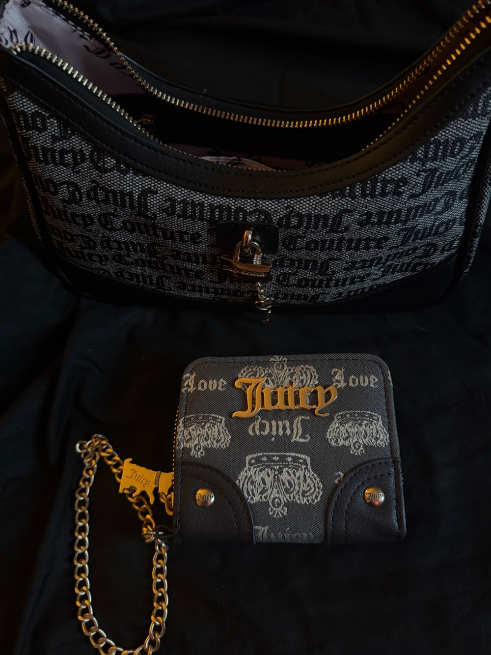 Juicy Couture Black Logo Chain-Accent Shoulder Bag - Picture 4 of 6